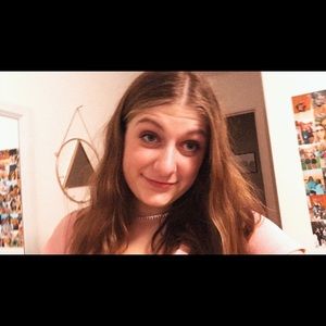 Meet your Posher, Cora